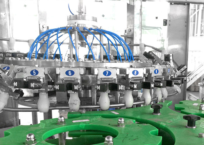 雞尾酒灌裝機 雞尾酒灌裝機